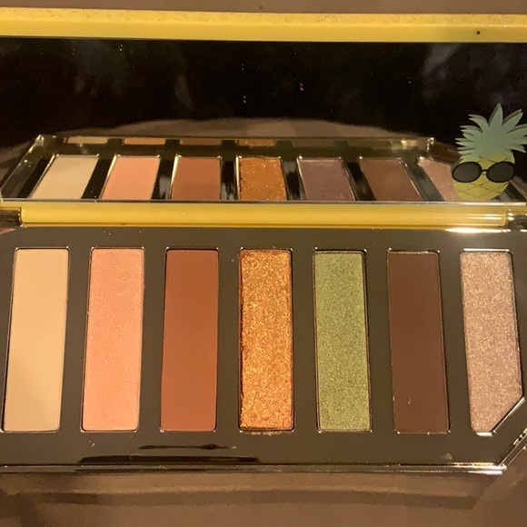 Too Faced Eyeshadow Palette - Picture 8 of 8